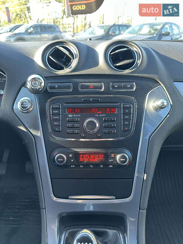 Седан Ford Mondeo 2011 в Білогородці