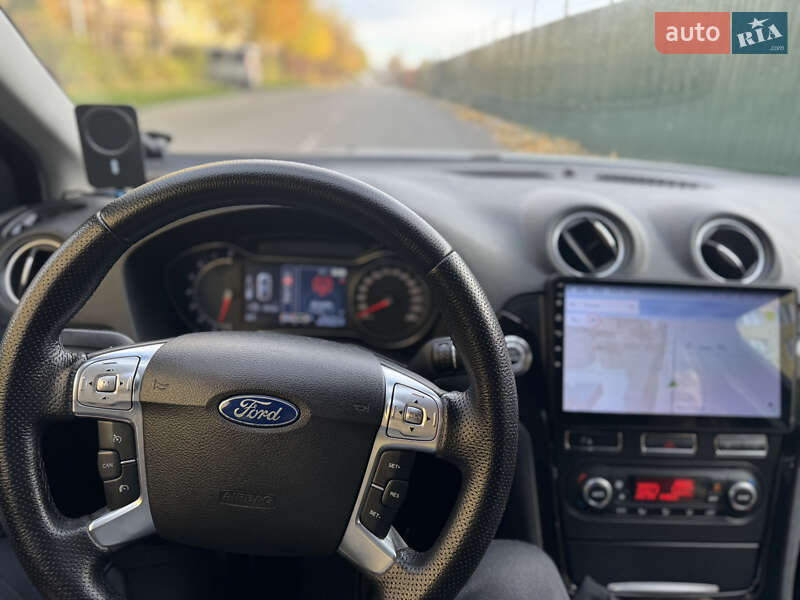 Седан Ford Mondeo 2011 в Киеве