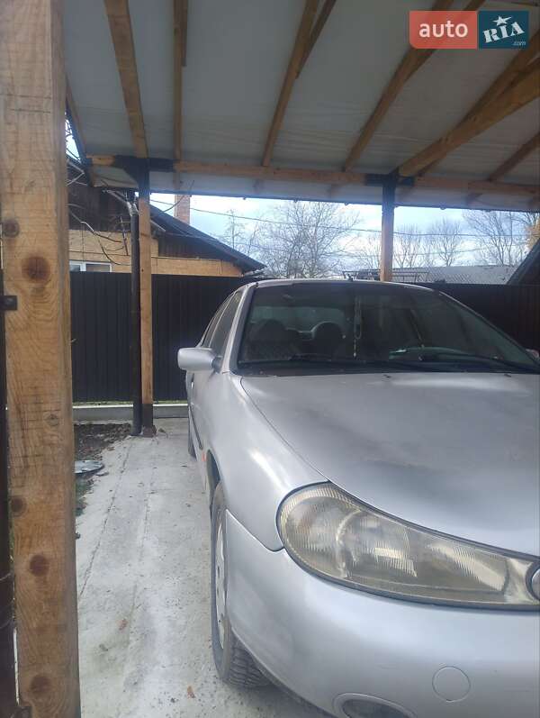 Лифтбек Ford Mondeo 1997 в Ивано-Франковске