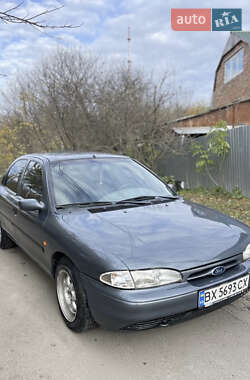 Лифтбек Ford Mondeo 1994 в Хмельницком