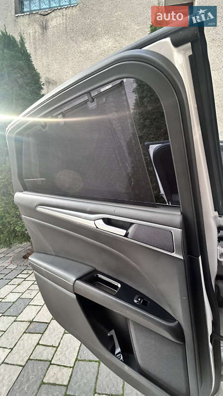 Седан Ford Mondeo 2016 в Мукачево