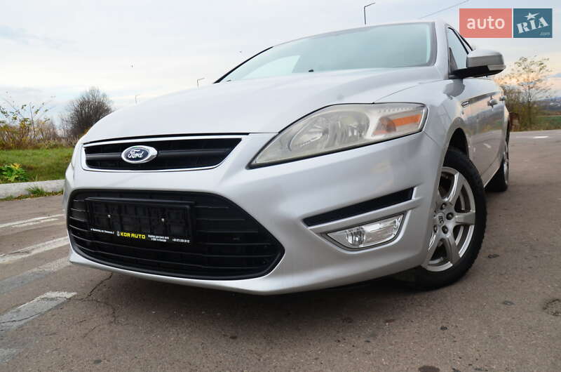 Седан Ford Mondeo 2013 в Дрогобыче