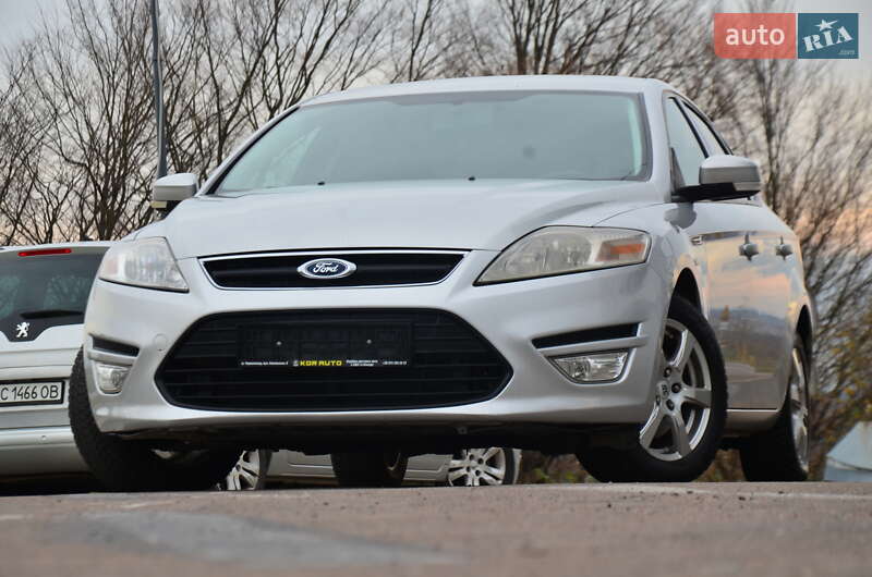 Седан Ford Mondeo 2013 в Дрогобыче