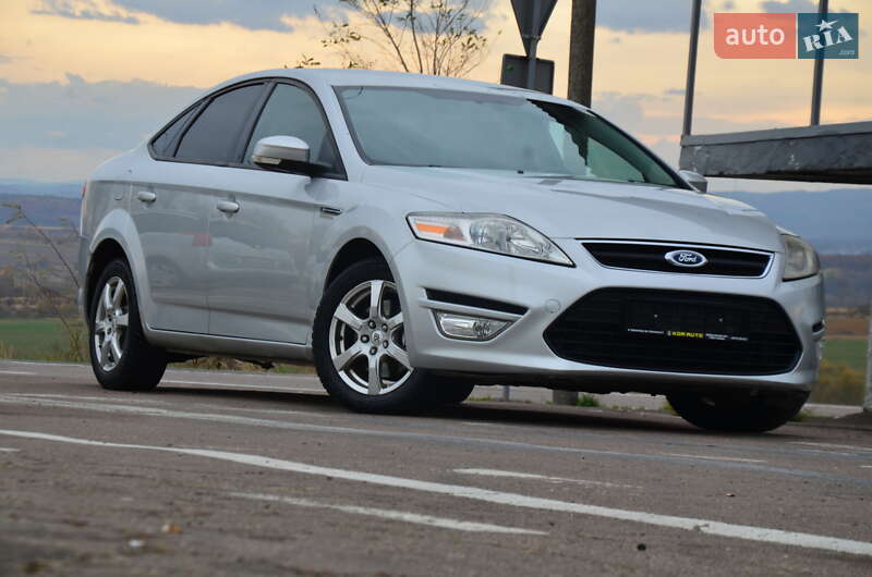 Седан Ford Mondeo 2013 в Дрогобыче