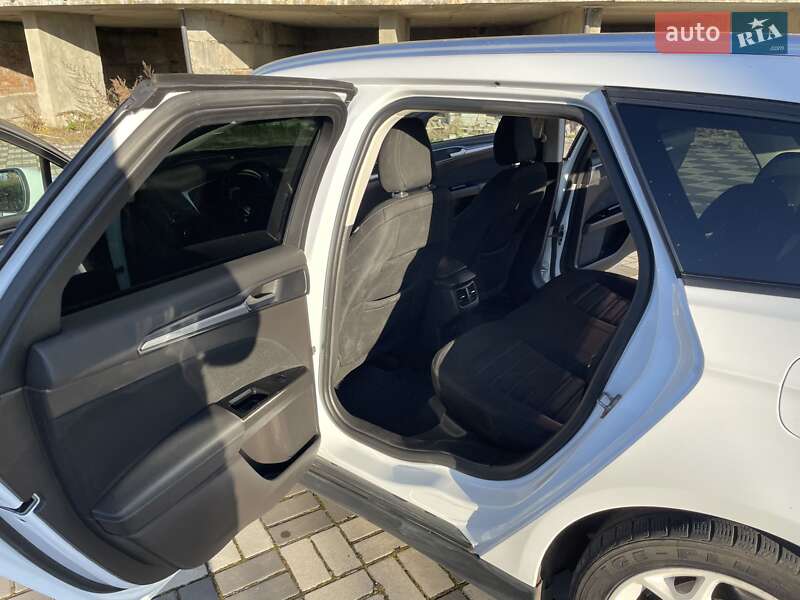 Универсал Ford Mondeo 2017 в Золочеве фото 34 Универсал Ford Mondeo 2017 в Золочеве