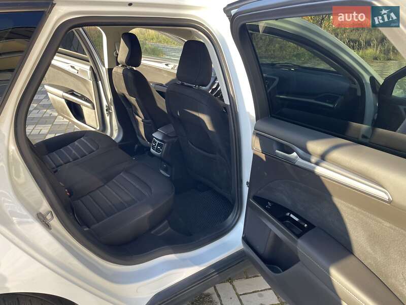 Универсал Ford Mondeo 2017 в Золочеве фото 42 Универсал Ford Mondeo 2017 в Золочеве