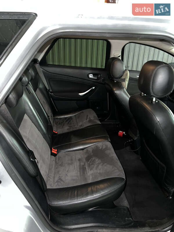 Универсал Ford Mondeo 2010 в Киеве