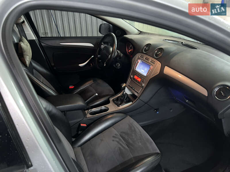 Универсал Ford Mondeo 2010 в Киеве