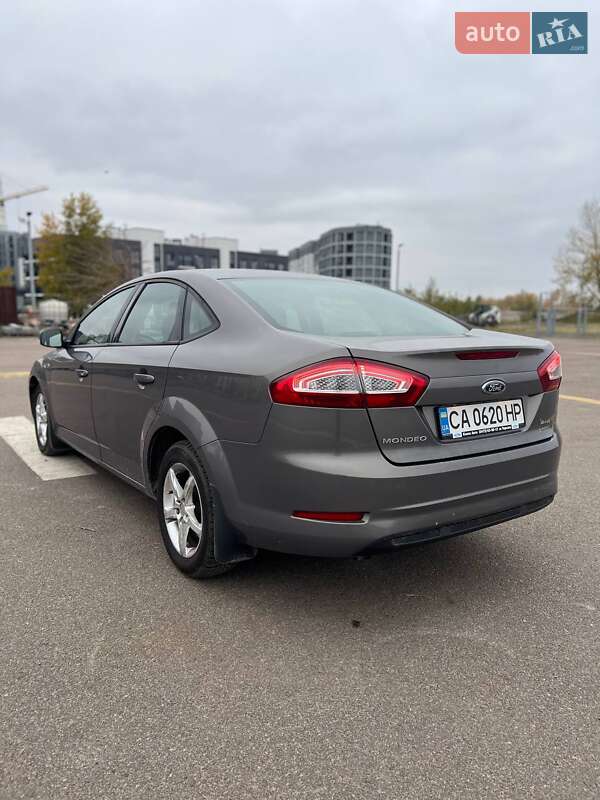Седан Ford Mondeo 2012 в Черкассах