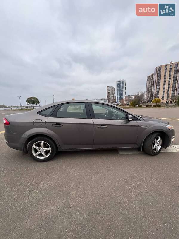Седан Ford Mondeo 2012 в Черкассах