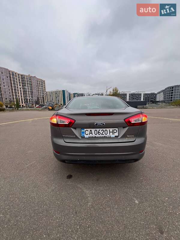 Седан Ford Mondeo 2012 в Черкассах