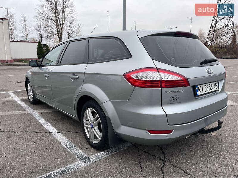 Универсал Ford Mondeo 2010 в Киеве