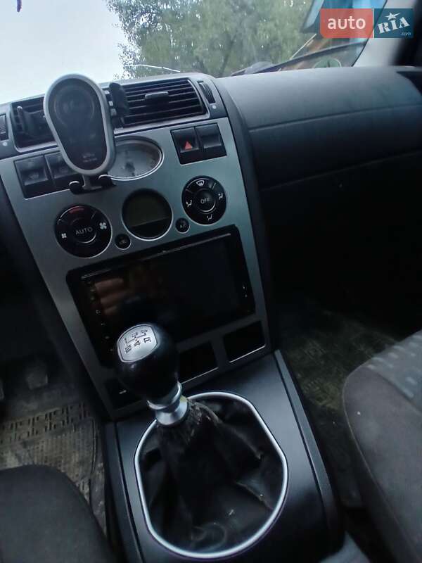 Универсал Ford Mondeo 2001 в Ивано-Франковске