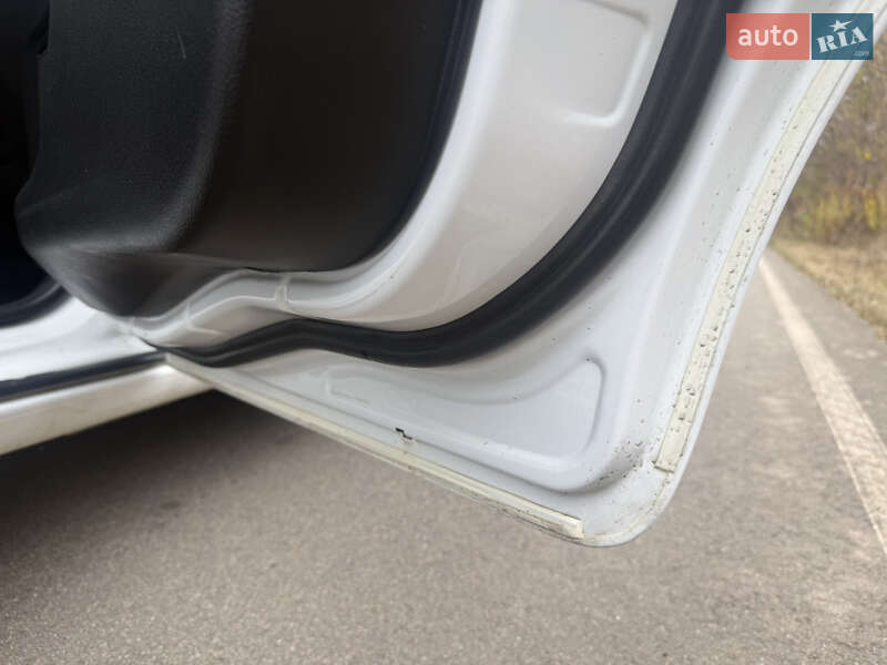 Ліфтбек Ford Mondeo 2010 в Києві фото 18 Ліфтбек Ford Mondeo 2010 в Києві