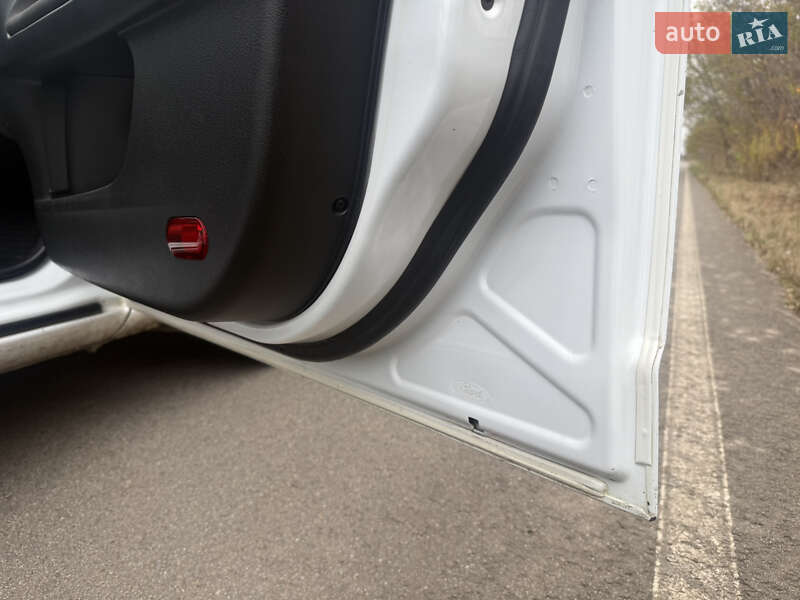 Ліфтбек Ford Mondeo 2010 в Києві фото 19 Ліфтбек Ford Mondeo 2010 в Києві