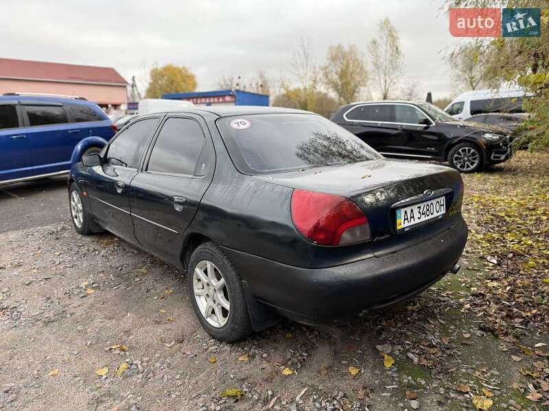 Седан Ford Mondeo 1996 в Софіївській Борщагівці