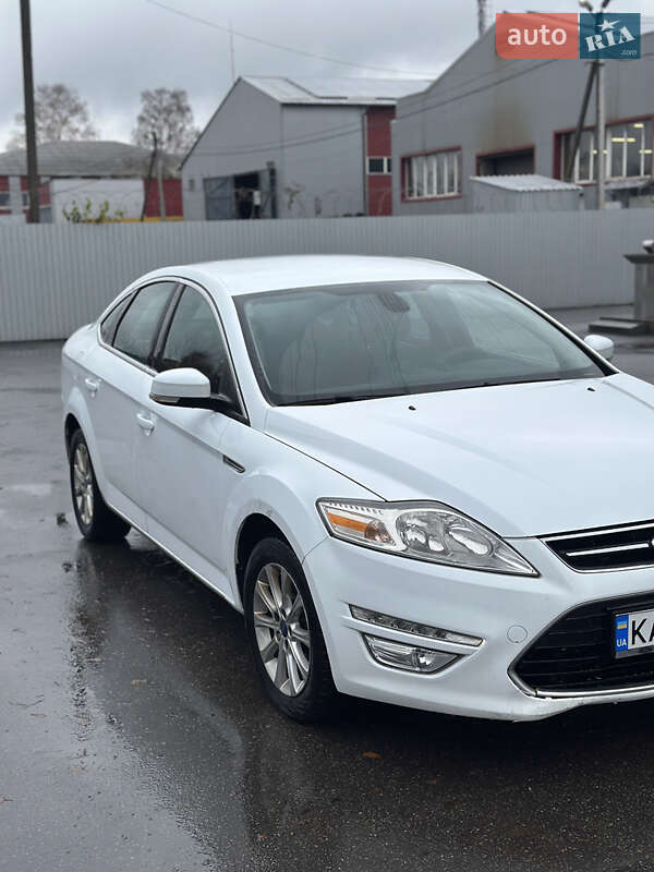 Седан Ford Mondeo 2011 в Киеве