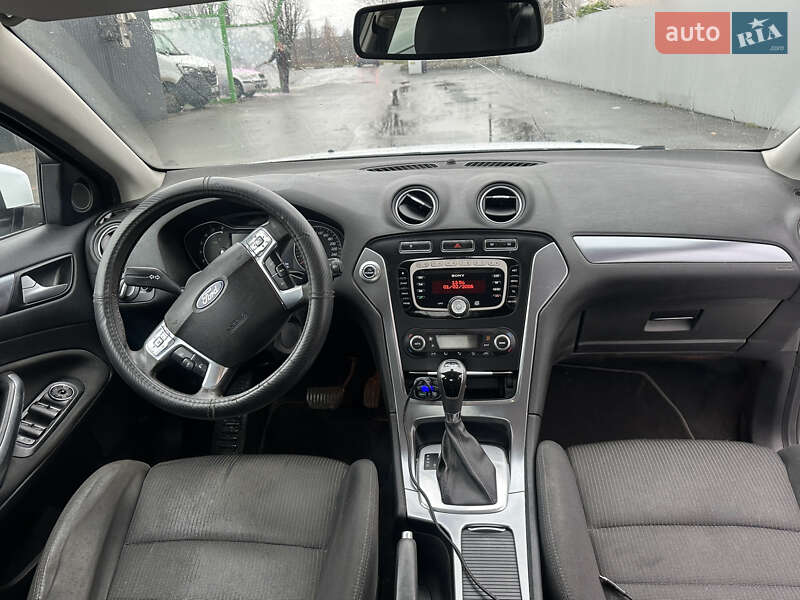 Седан Ford Mondeo 2011 в Киеве