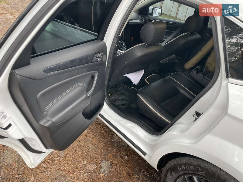 Седан Ford Mondeo 2011 в Макарові фото 7 Седан Ford Mondeo 2011 в Макарові