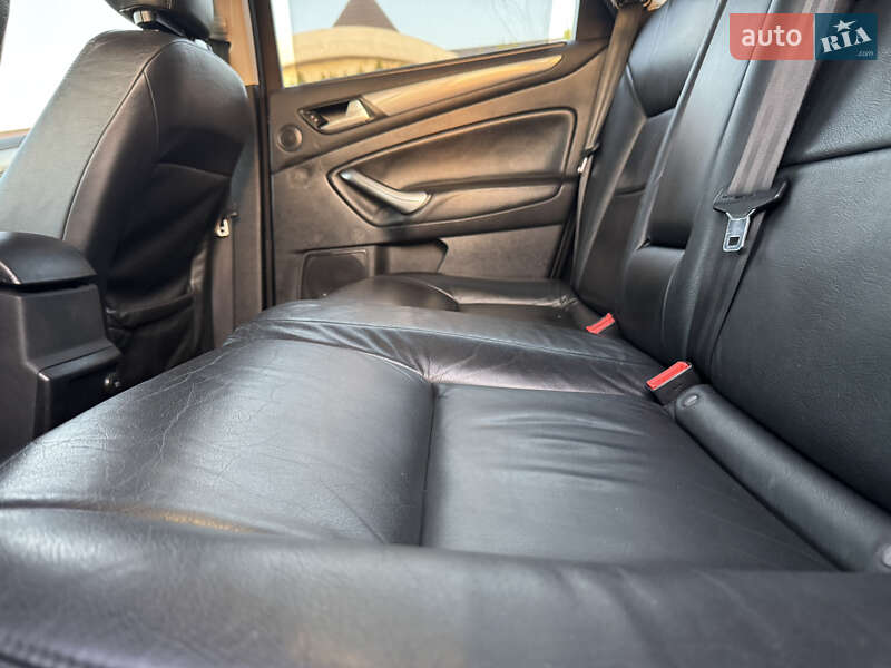 Універсал Ford Mondeo 2011 в Стрию