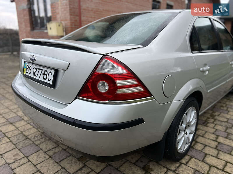 Седан Ford Mondeo 2000 в Львове