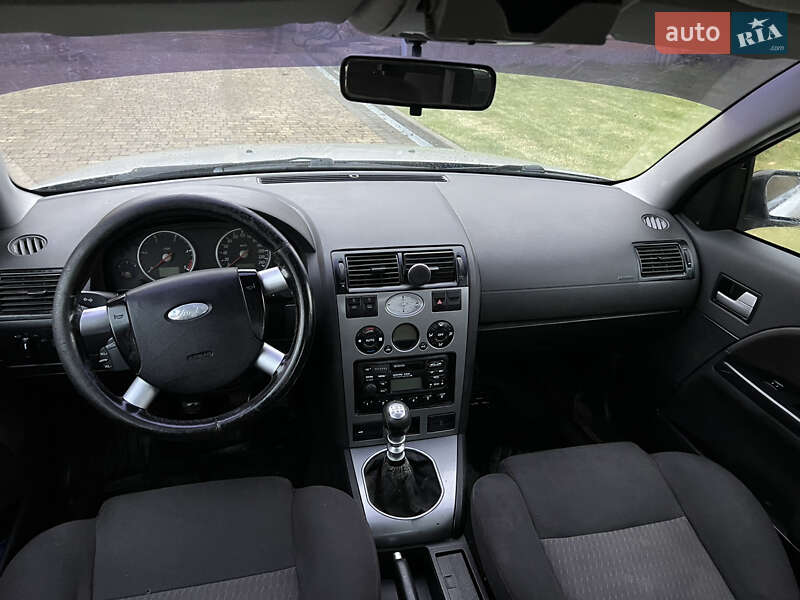 Седан Ford Mondeo 2000 в Львове