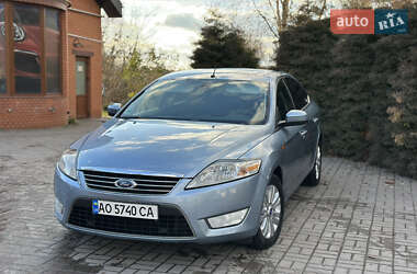 Лифтбек Ford Mondeo 2008 в Дубно