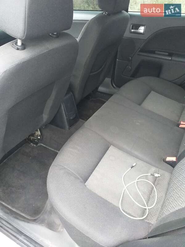 Лифтбек Ford Mondeo 2006 в Житомире