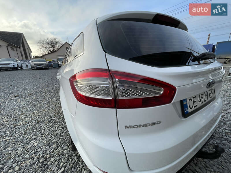 Універсал Ford Mondeo 2012 в Чернівцях