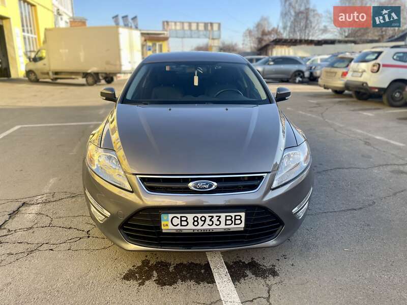 Ліфтбек Ford Mondeo 2013 в Чернігові