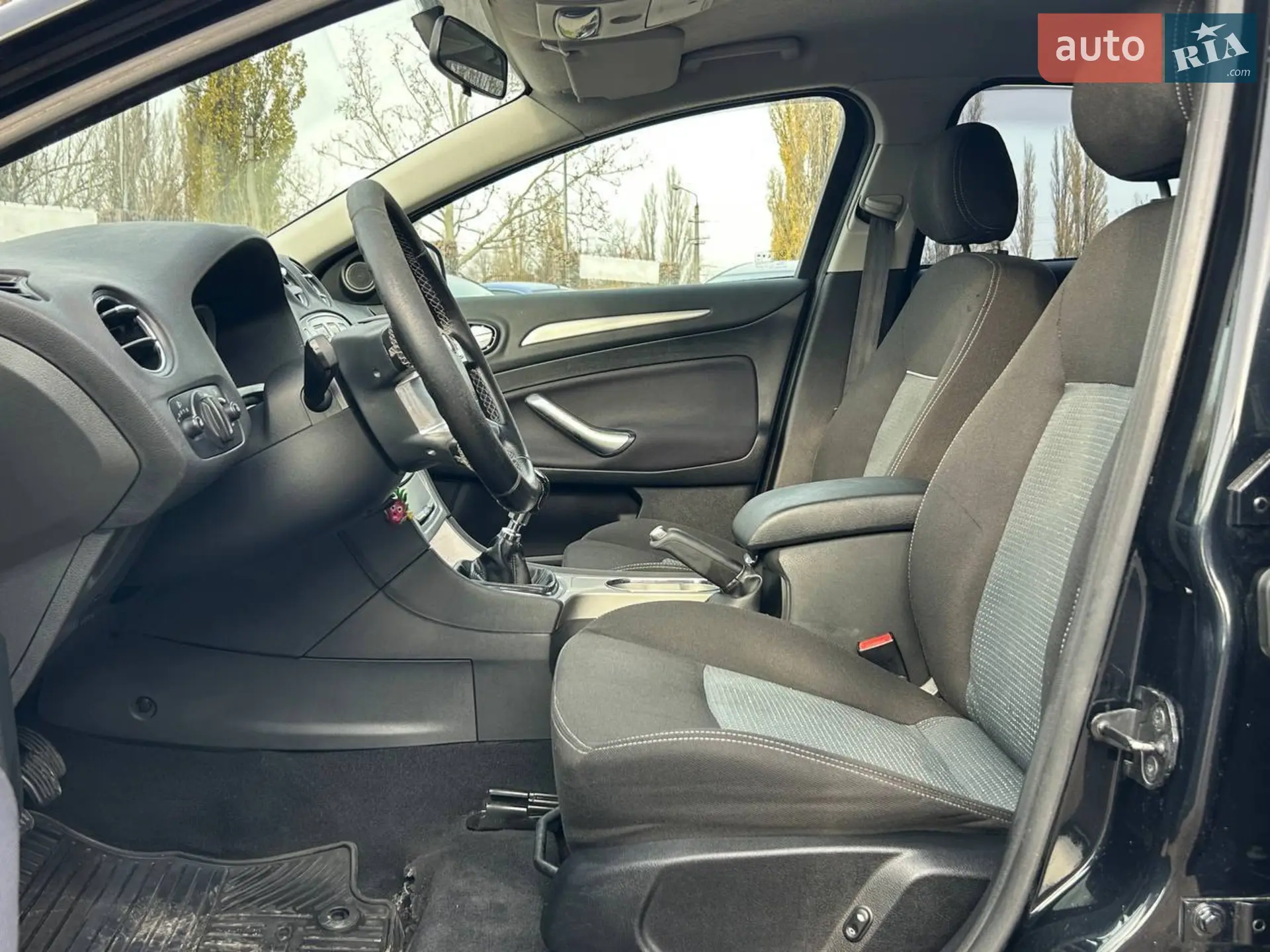 2010 Ford Mondeo - мініатюра 13