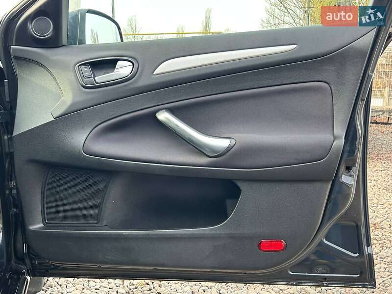 Седан Ford Mondeo 2010 в Одессе