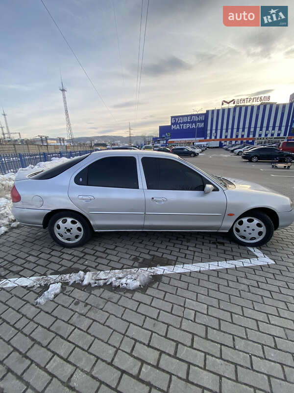Ліфтбек Ford Mondeo 1997 в Львові