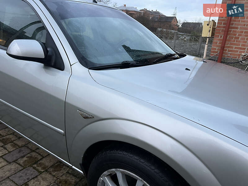 Седан Ford Mondeo 2000 в Львові