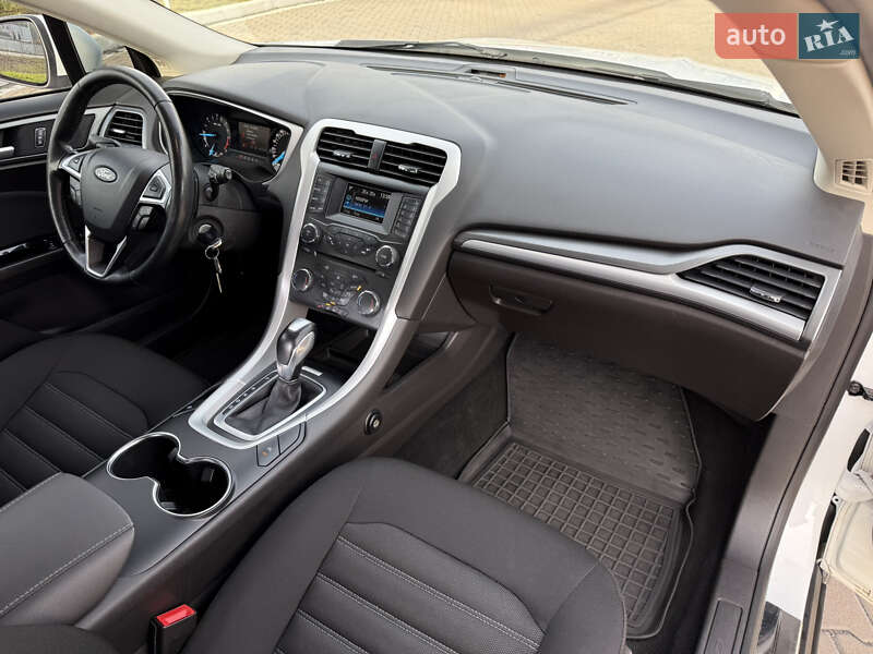 Лифтбек Ford Mondeo 2017 в Киеве