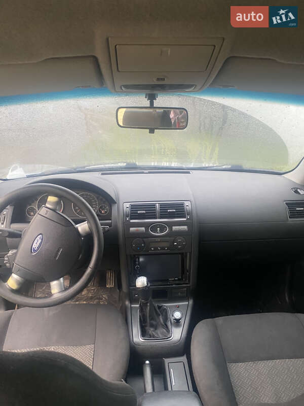 Універсал Ford Mondeo 2004 в Герці фото 4 Універсал Ford Mondeo 2004 в Герці