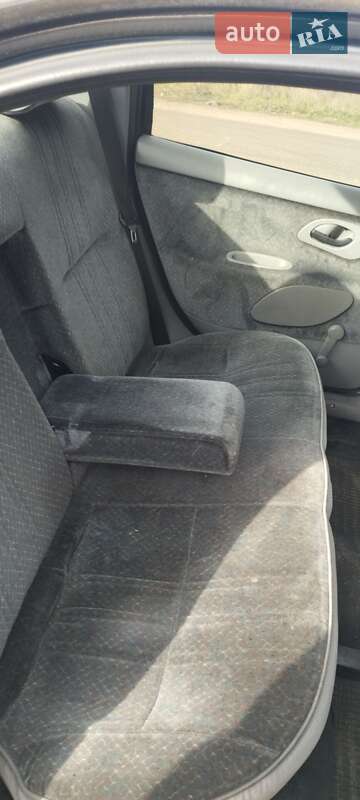 Седан Ford Mondeo 1994 в Вознесенську