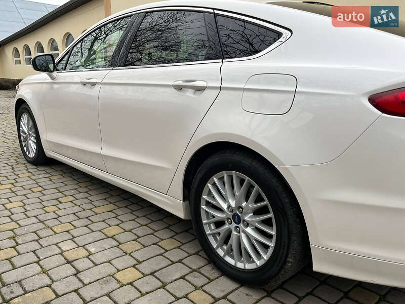 Ліфтбек Ford Mondeo 2019 в Радехові