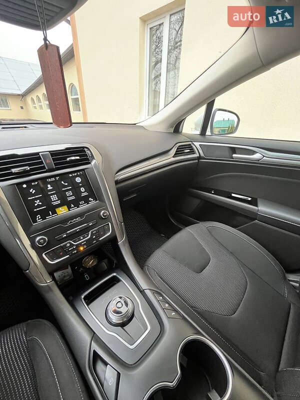 Ліфтбек Ford Mondeo 2019 в Радехові