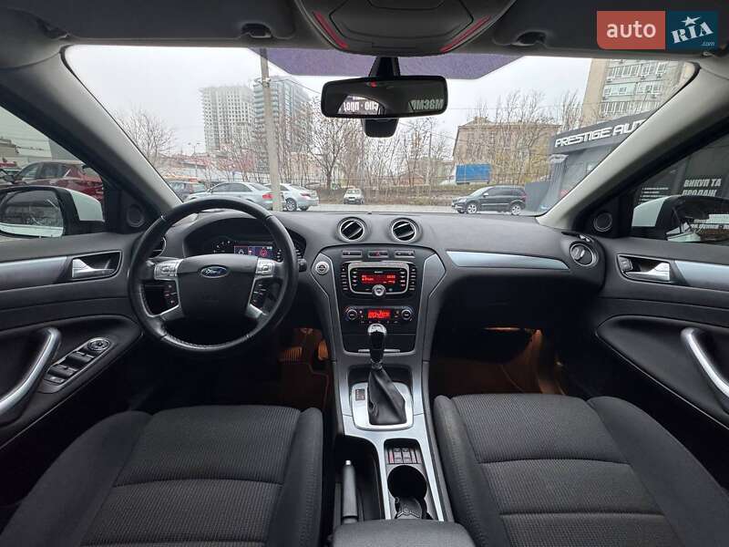 Седан Ford Mondeo 2012 в Дніпрі