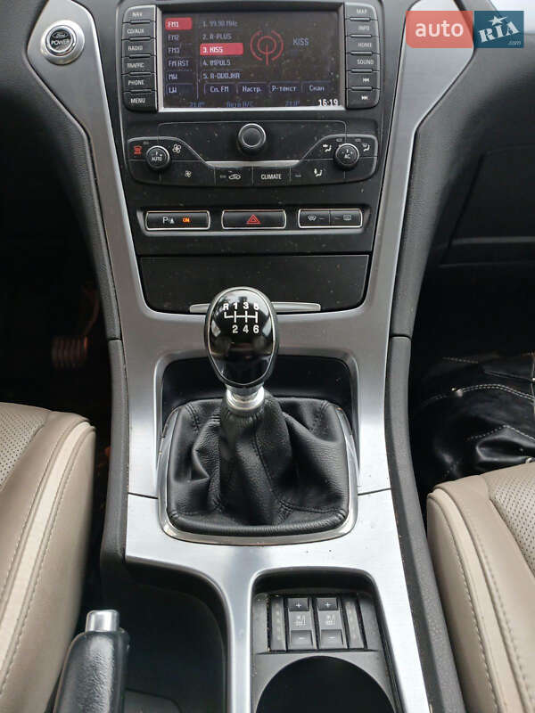 Лифтбек Ford Mondeo 2011 в Ужгороде