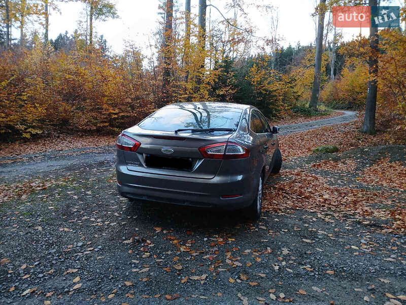 Лифтбек Ford Mondeo 2011 в Ужгороде