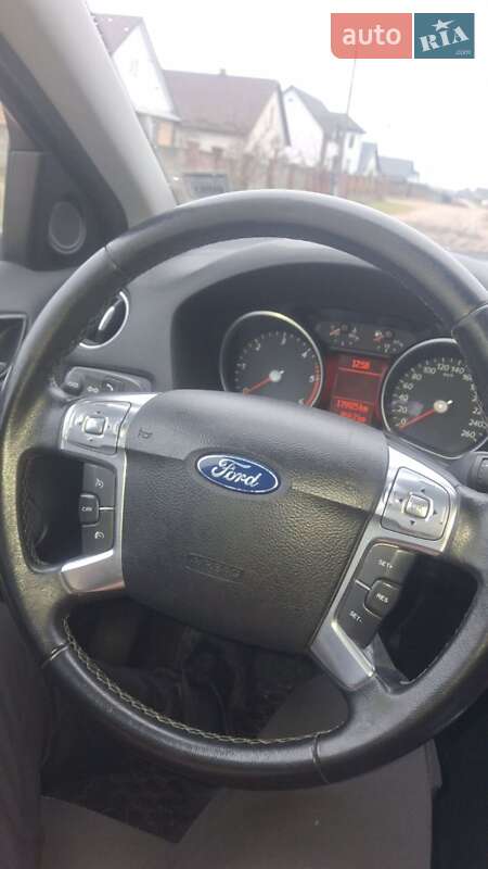 Универсал Ford Mondeo 2011 в Сарнах