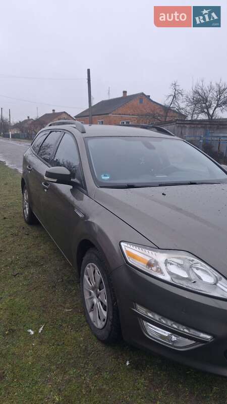 Универсал Ford Mondeo 2011 в Сарнах