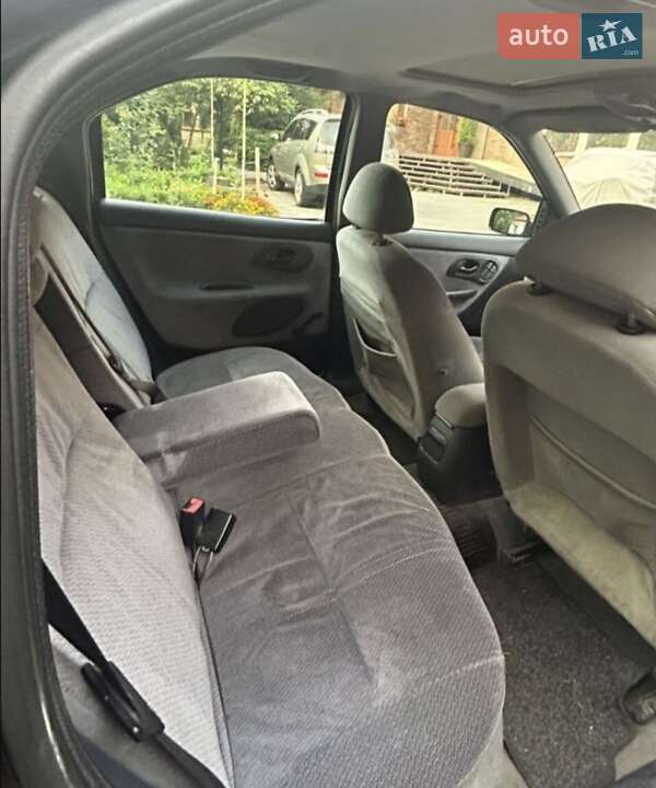 Ліфтбек Ford Mondeo 1997 в Шептицькому