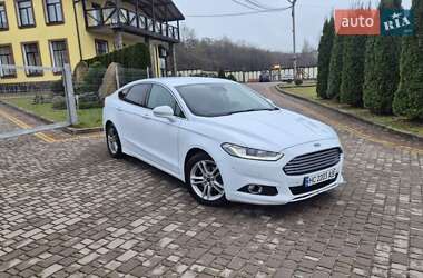Лифтбек Ford Mondeo 2015 в Львове