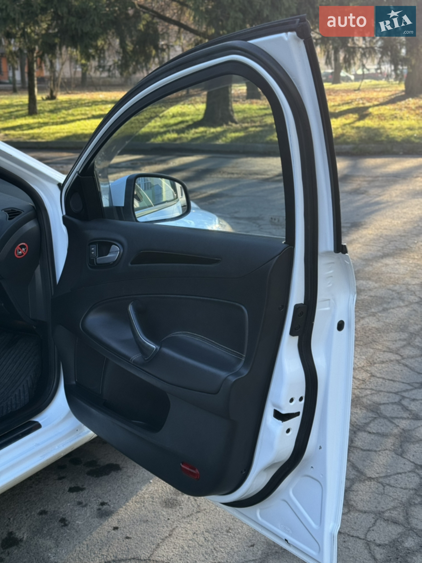 2010 Ford Mondeo - мініатюра 29