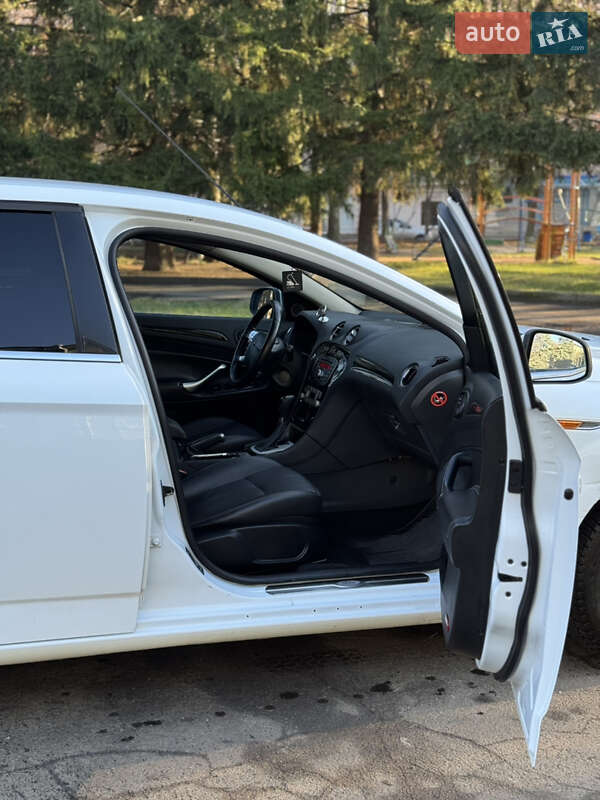 Универсал Ford Mondeo 2010 в Ровно