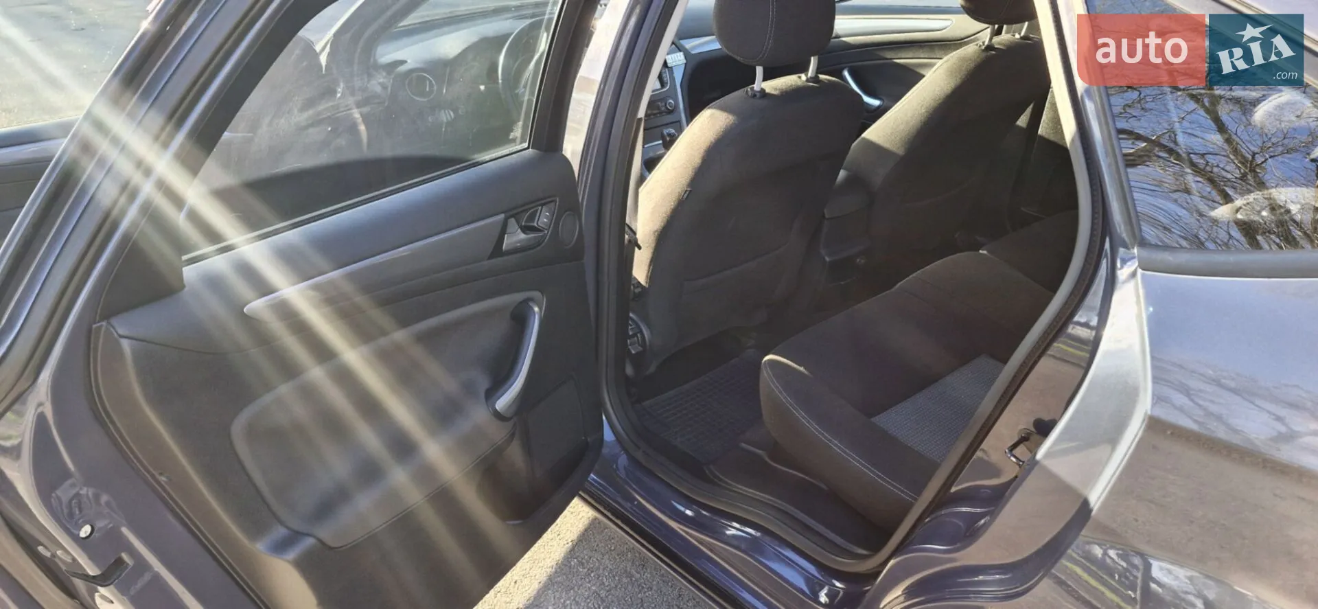 2011 Ford Mondeo - мініатюра 10
