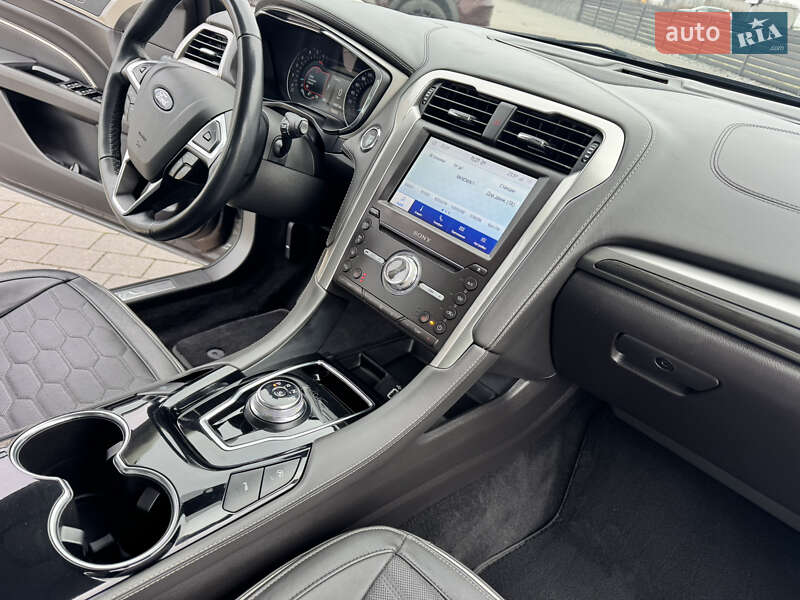 Ліфтбек Ford Mondeo 2020 в Мукачевому